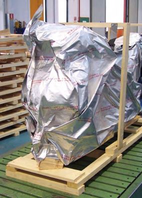 Maßgeschneiderte Alumiumbeutel bei Verpackungen. Aluminium. Barrierefolie - Sercalia